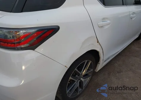 2015 Lexus Ct 200H z USA, uszkodzony, nr VIN JTHKD5BH4F2223585